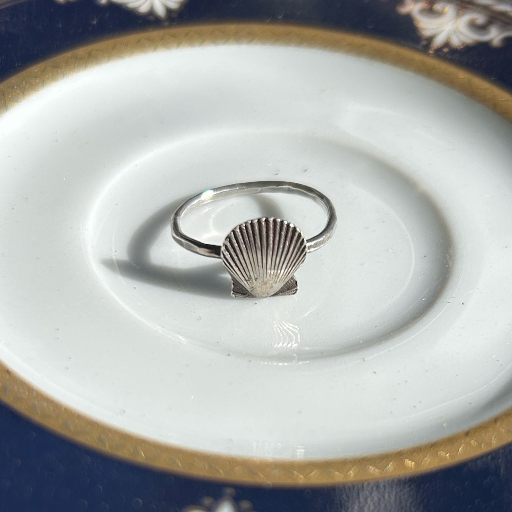 Silver Shell Ring - image 1